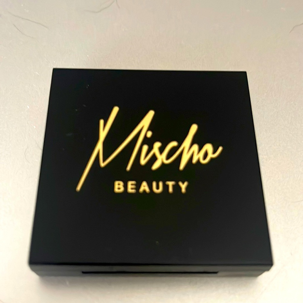 MISCHO BLUSH
